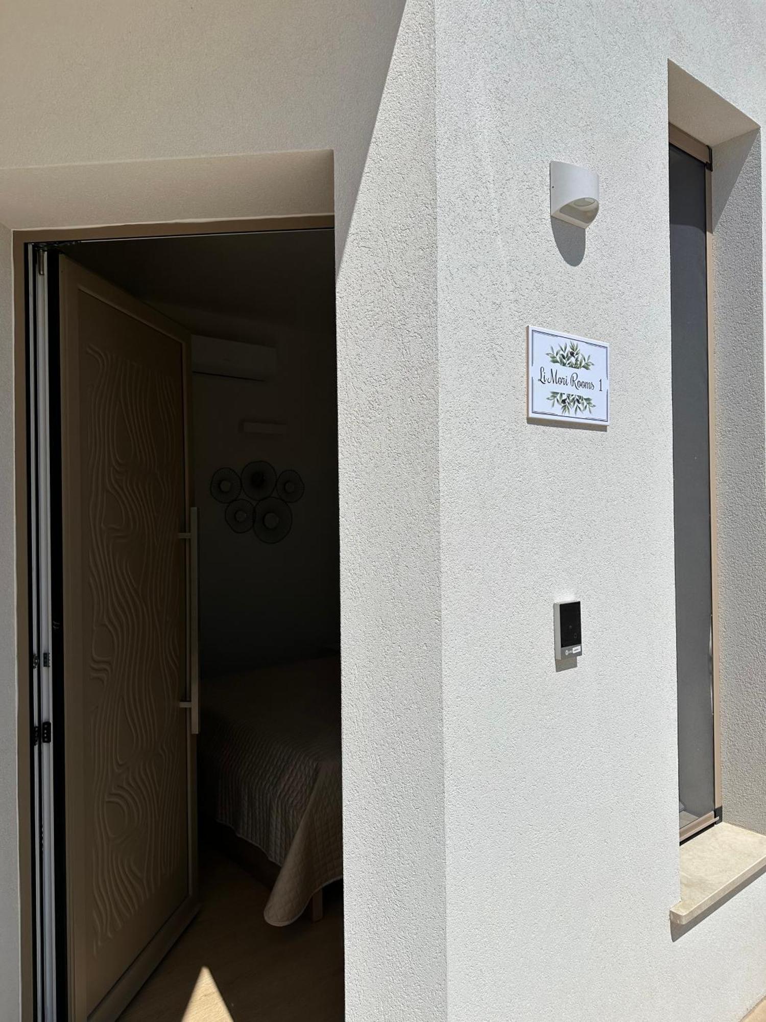 Li Mori Rooms Lizzanello Exterior photo